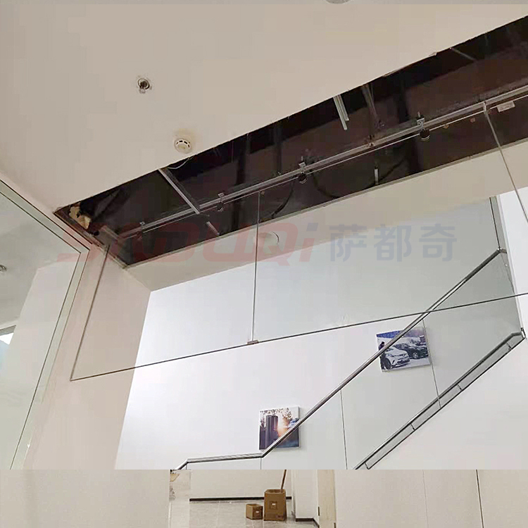 【江蘇擋煙垂壁】防火玻璃擋煙垂壁做多長一塊？